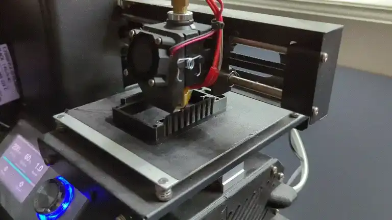 Printing a case, designed by TonyG (on my trusty, old, cheap, MP Mini Select)